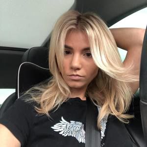 Meet your Posher, Alina